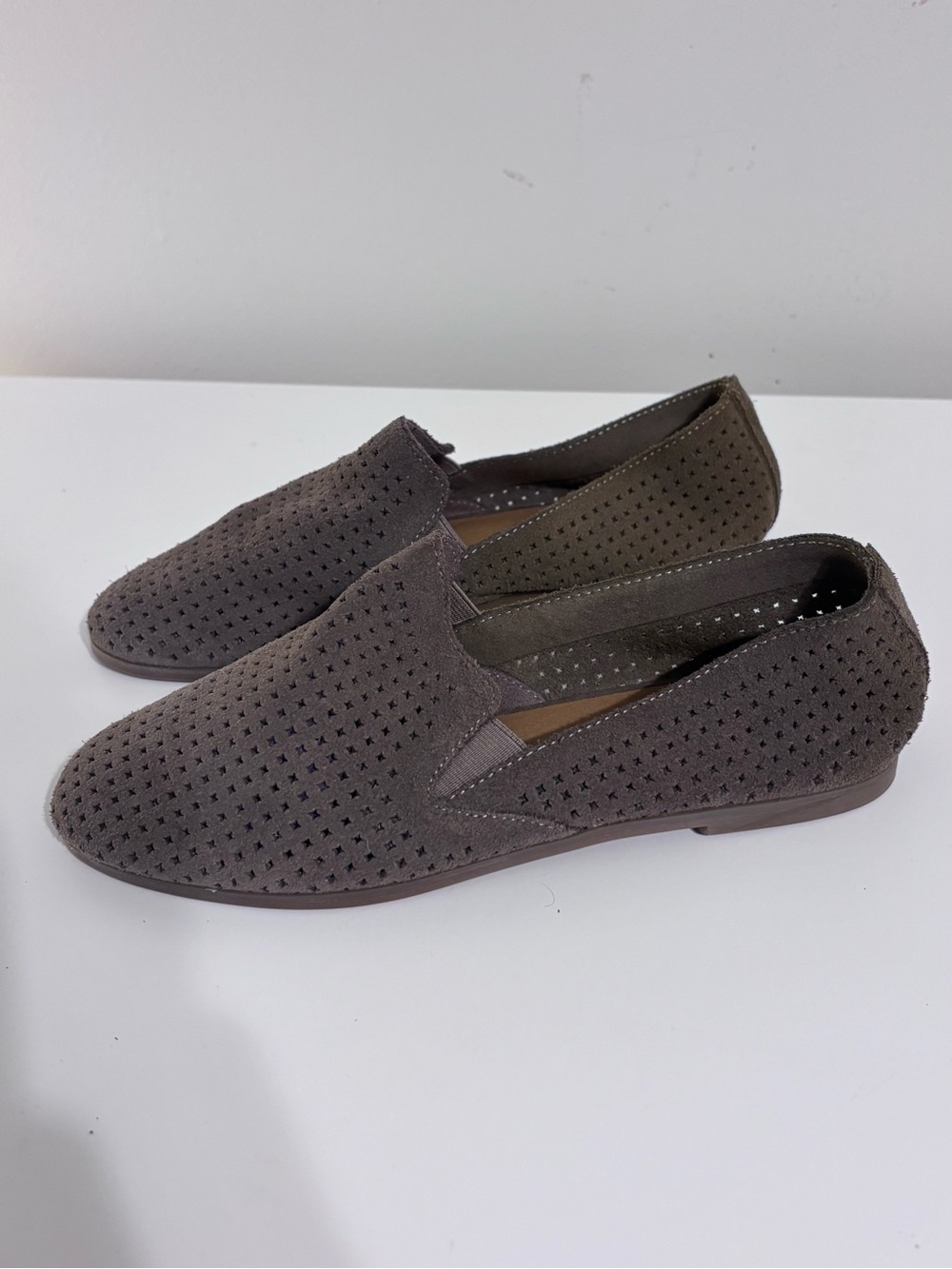 Lucky Brand Charsa Suede Perforated Slip-On Flats Women  Size 7